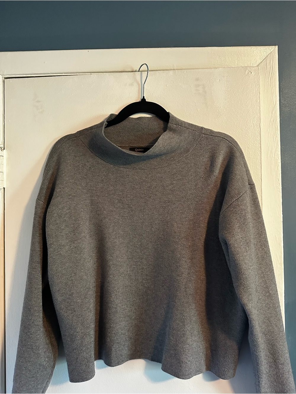 Quince Women’s Gray Crewneck Sweater